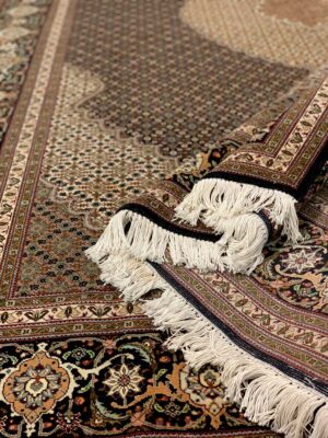 Maggi dark handmade rug additional photo