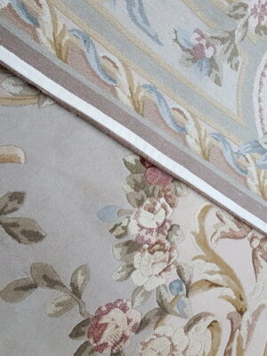 Obusson rug in ash