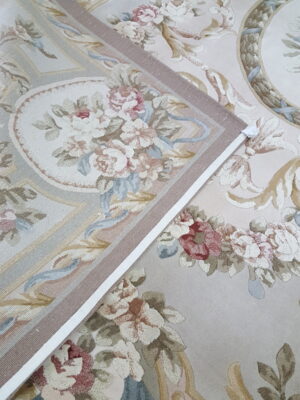 Obusson rug in ash