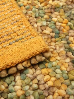 Shaggy beige/green (New Zealand wool)