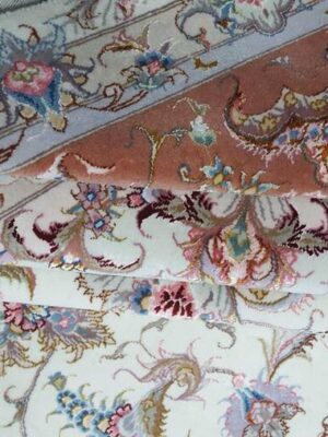 Tabriz apricot capret