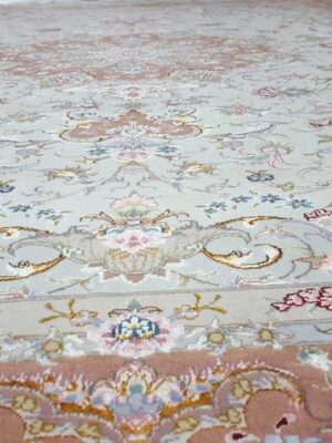 Tabriz apricot capret