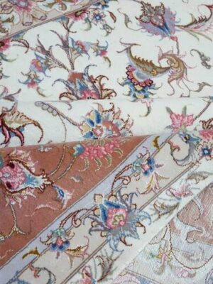 Tabriz apricot capret