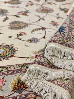 Machine-made Tabriz Pomegranate rug additional photo