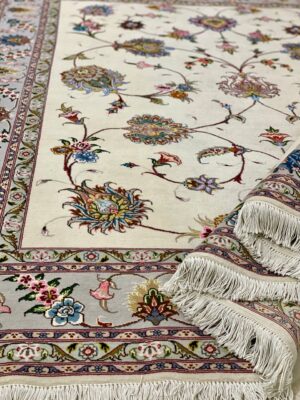 Machine-made Tabriz Pomegranate rug additional photo